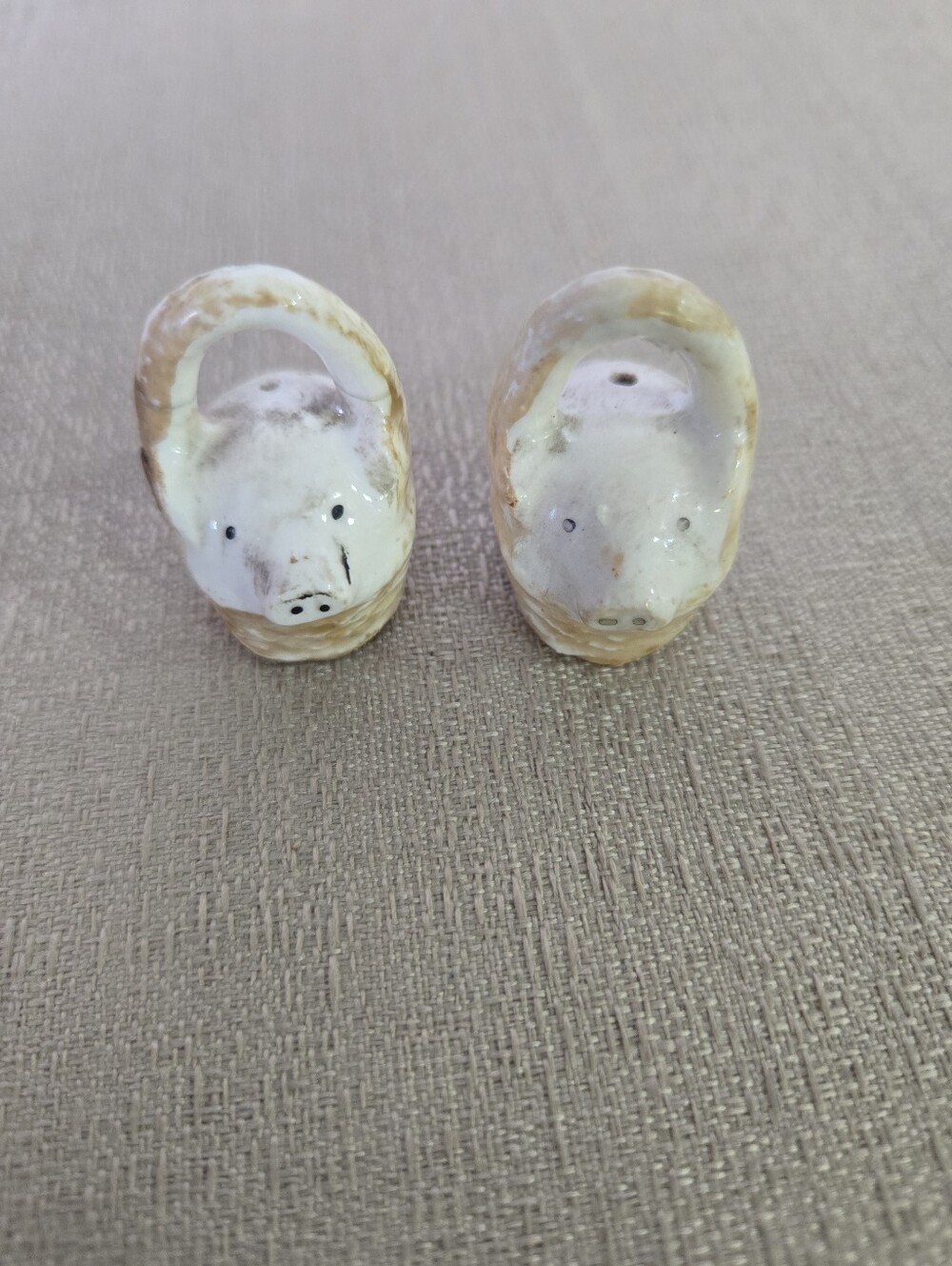 Ceramic Small Pet Pig Salt and Pepper Shakers - Cream and Tan